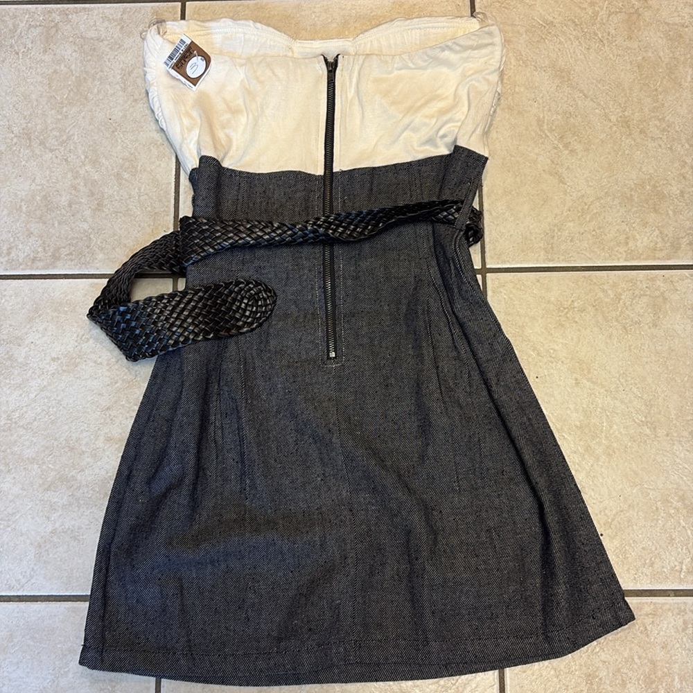 SOLD❣️❣️Vintage New Deadstock Y2K Strapless Denim Belted Mini Dress💕 - Picture 6 of 7